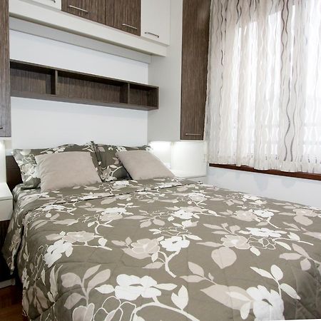 Apartment Iris Belgrado Exterior foto
