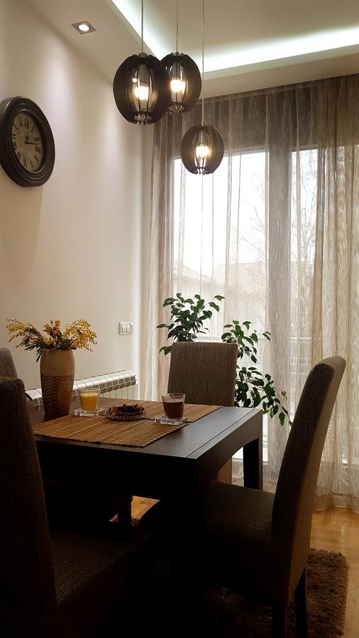 Apartment Iris Belgrado Exterior foto