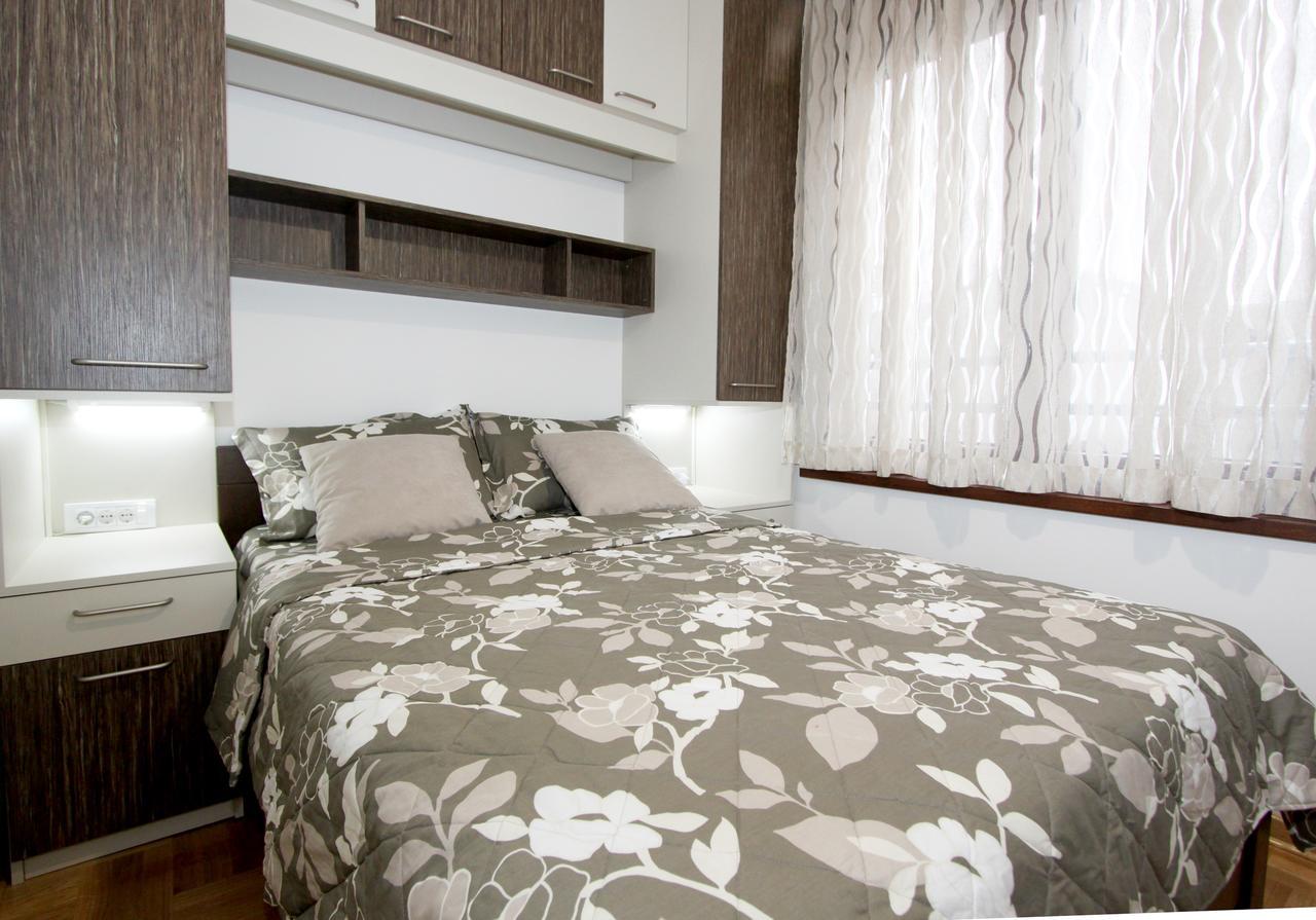 Apartment Iris Belgrado Exterior foto