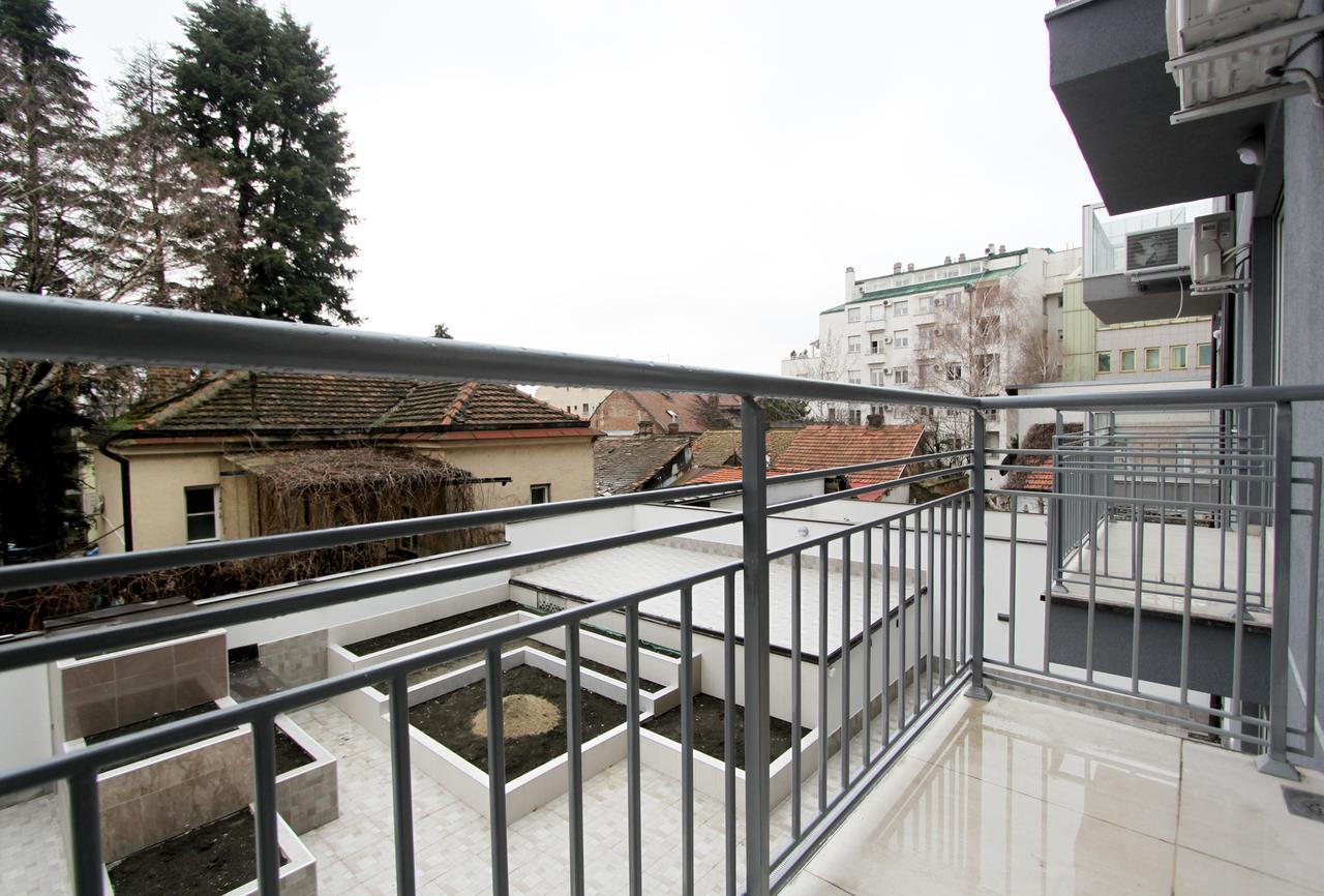 Apartment Iris Belgrado Exterior foto