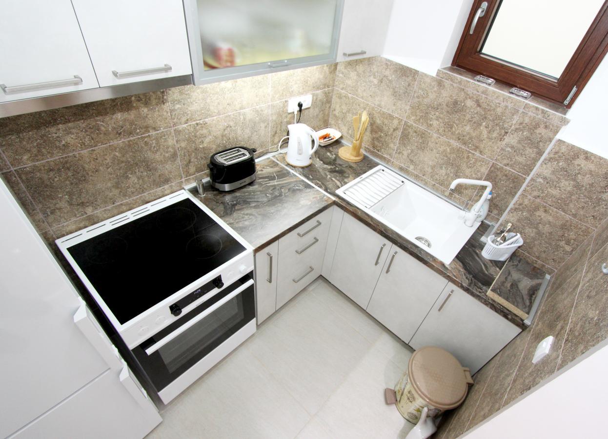 Apartment Iris Belgrado Exterior foto